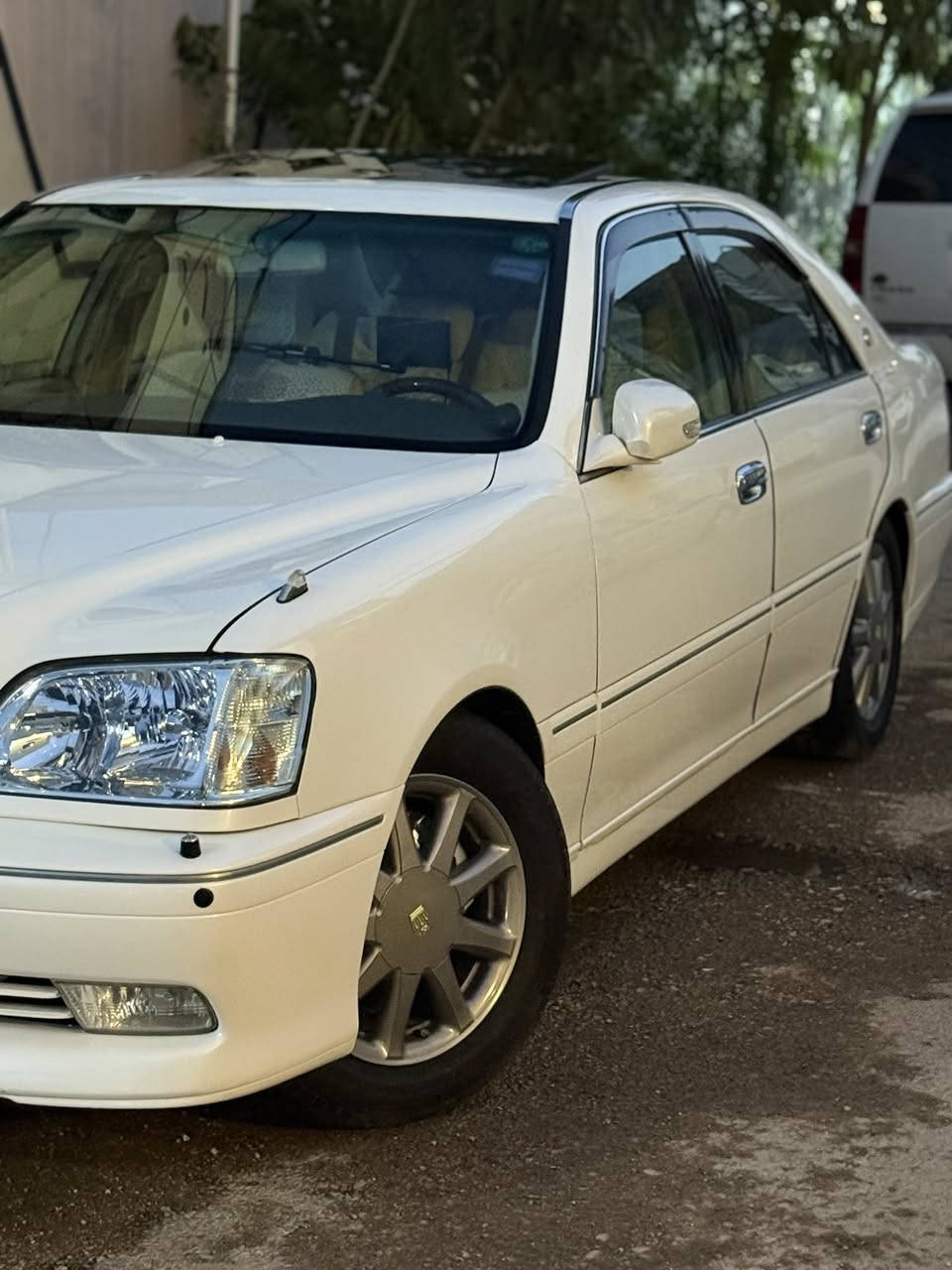 ويل نجمه نفطي مصبوغ اصلي الويل وتخم تاير اريد مراوس بويل ابيض حتلو مجلي بس كون جديد العنده يجي خاص مكان نجف


**إذا كنت صاحب هذا الإعلان وتريد حذفه لأي سبب، رجاءا أرسل رسالة إلى الدعم الفني**