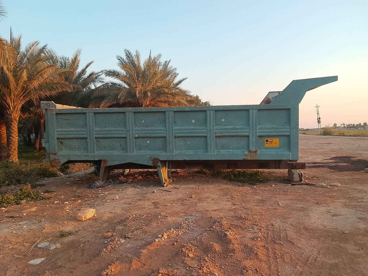 بدي سكانيا ١١١ للبيع السعر مليون مكص بي دبل شاصي جديد باب اسرائيلي *********** مكاني ديالى بلدروز
