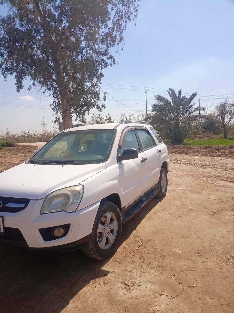 السلام عليكم سبورتج 2010 للبيع السياره نظيفه مكينه كير مكفولات السعر 120ورقه وبيه مجال مكاني بغداد بسمايه للاستفسار الاتصال *********** بغداد, العراق
