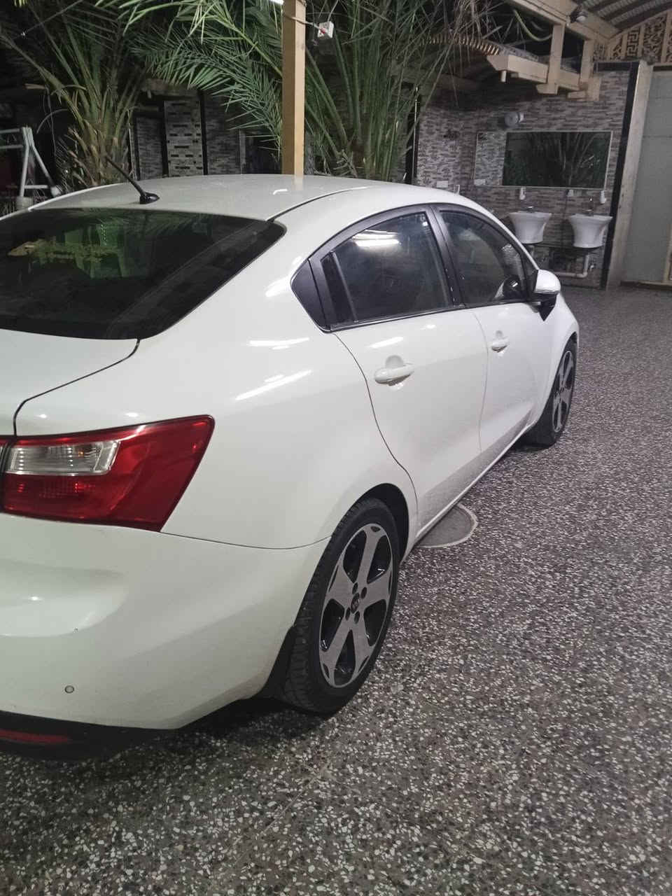 كيا ريو 14 مكينه 1600 دوش فول خليجي مكفوله مكانها بغداد مدينه الصدر سعر ٩٥ وبيها مجال الاستفسار ***********
