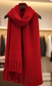 ياالله 🤲 توفر السكارف الاحمر الميكاسا التركي 🇹🇷  الخامة الاصليه فووول ...