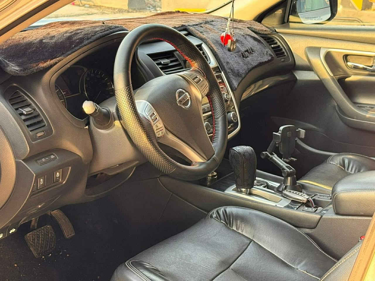 نيسان التما 2018
SL فول عدا الفتحة
تدفئة كشنات وستيرن 
شرط الكير والمحرك 
ماشية ١٧٠ الف كيلو 
الحادث موضح بالصور 
جاملغ وبوند بدون ايرباك
بدون دواخل 
طخم جديد 
سنوية جديدة السيارة ب اسمي 
الهزة خلصانة بشهر الثامن ٢٠٢٥
سيارة جديدة ما ناقصها برغي تشغل وتمش
السعر 125 وبيها مجال
مكان الموصل
***********
