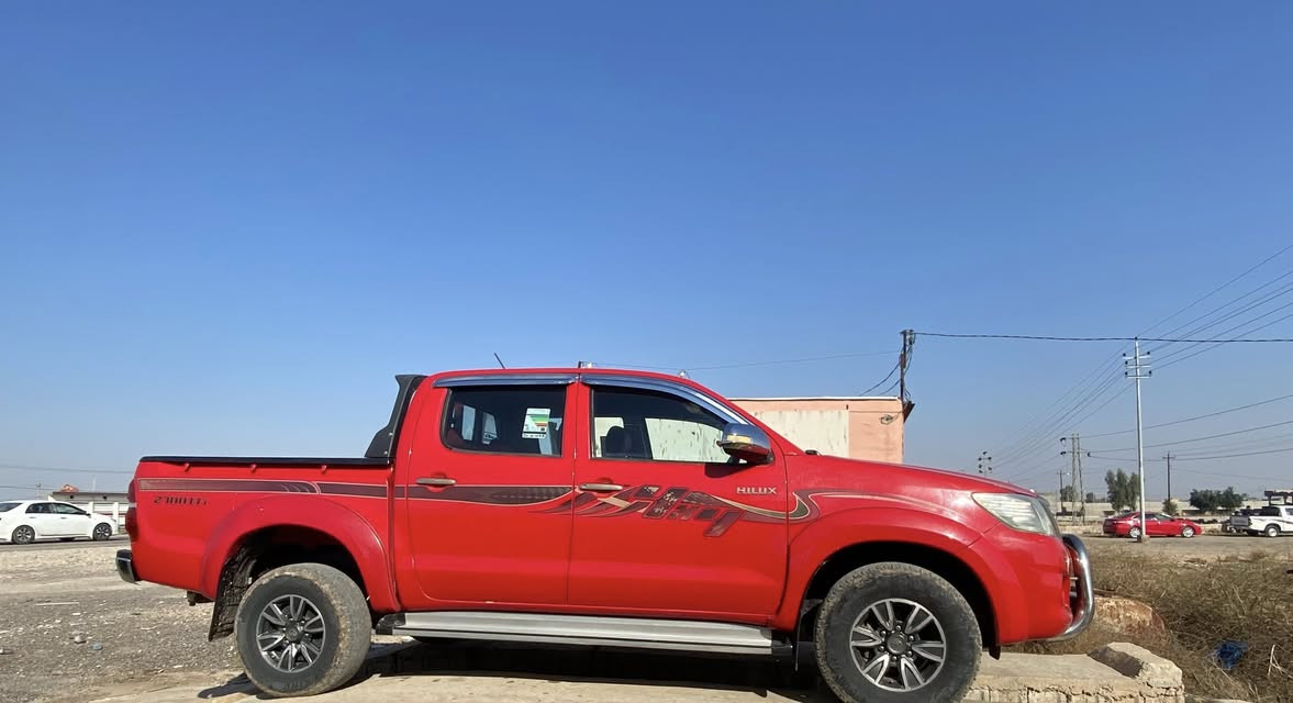 سلام عليكم هايلوكس موديل 2013مكفوله كفاله عامه كير عادي مكان ديالى خالص سعر قفل من اخير 185قفل تحويل مباشر ***********
