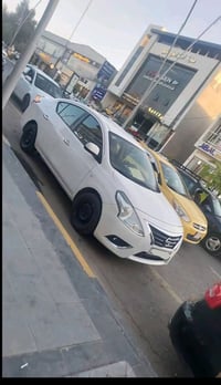 سيارة نيسان صني مديل 2020هندي رقم سليمانية بأسمي.    بيها بارد بالجامل...