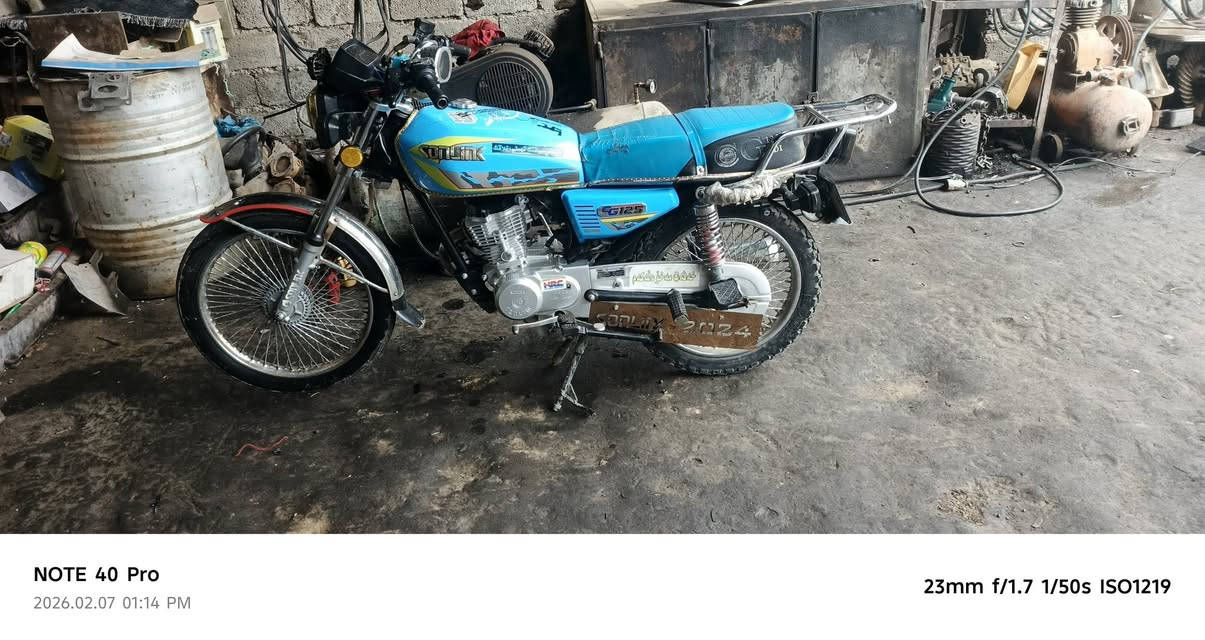 دراجة سولينك موديل ٢٠٢٤ دراجة نضيفة شرط كل عيب مابي كهربائيات كلها شغالة الشراي يتصل ***********
