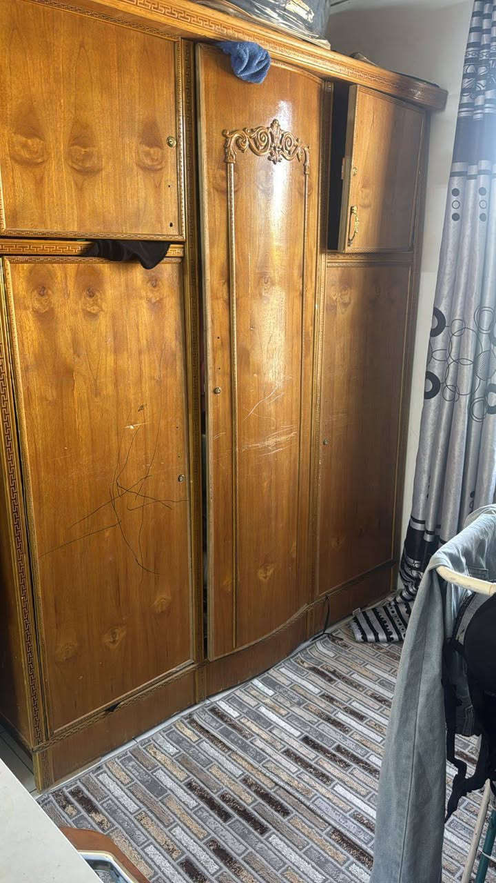 كونتر المنيوم داخل البيبان احدي اف اتصل على لخاص ***********
