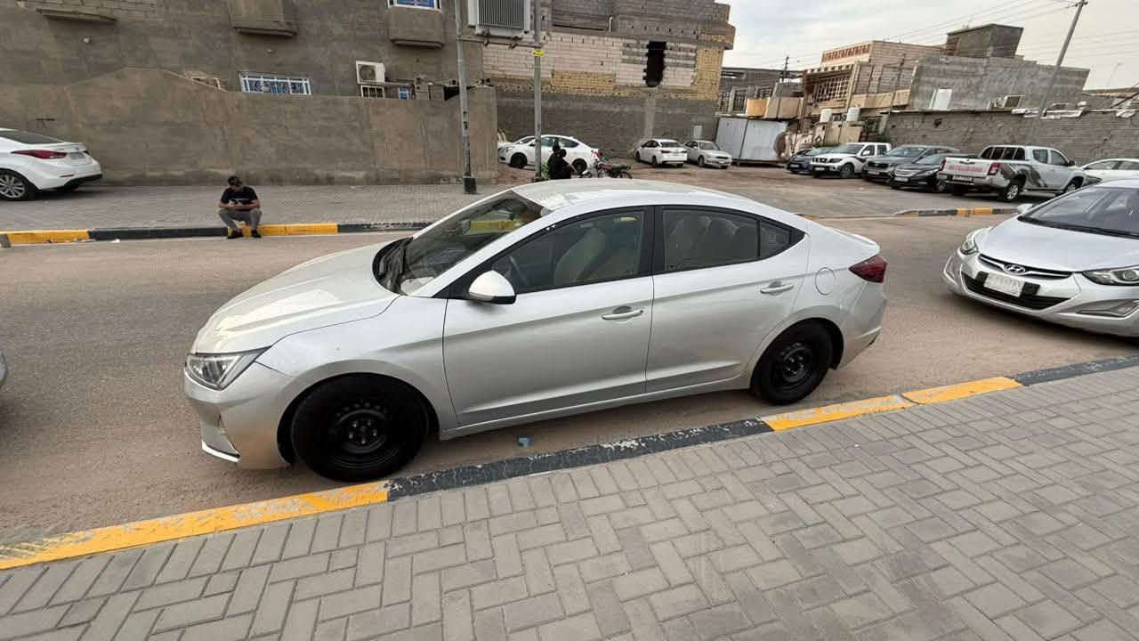 النترا مديل ١٩ وارد أمريكي  رقم ربيل سنويه صاقطه تريد وكاله تحويل حاضر حدثه كدامك بل منشور حداده تبريد تاير كله جديد دامه كامله هسه مسوي اريد مراوس كورولا  اي مديل عادي  مكاني بصره رقمي *********** مراوس فقط كورولا

