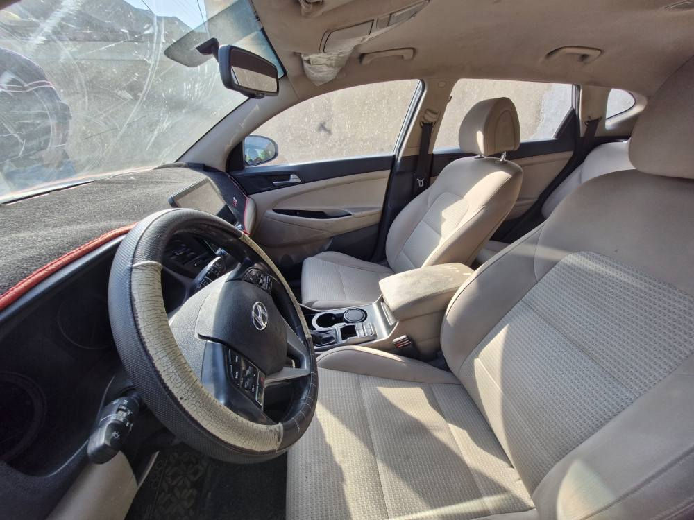 توكسان 2018 للبيع
رقم اربيل السنوية لحد 2028 السيارة بإسمي 
الضرر مالتها مبين بالسونار المرفق بالصور 
المكان النجف 
*********** النجف, العراق
