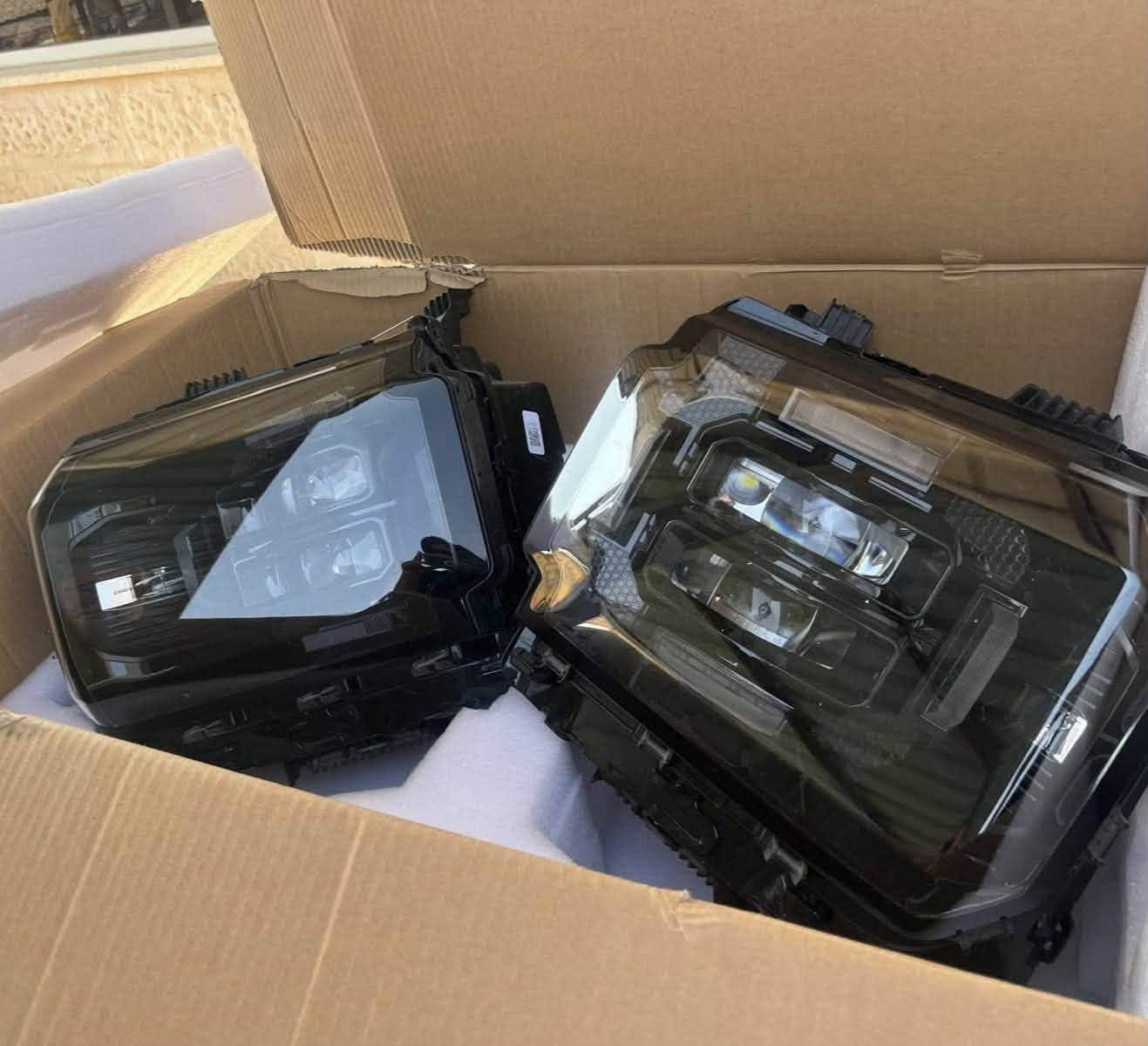 السلام عليكم للبيع لايت T2 + بك لايت مفتوحات من سياره زيرو بالكارتون لان حلوت مال دفندر بالوكاله الي يخدمنه يدخل خاص ويدلل مكاني بغداد


**إذا كنت صاحب هذا الإعلان وتريد حذفه لأي سبب، رجاءا أرسل رسالة إلى الدعم الفني**