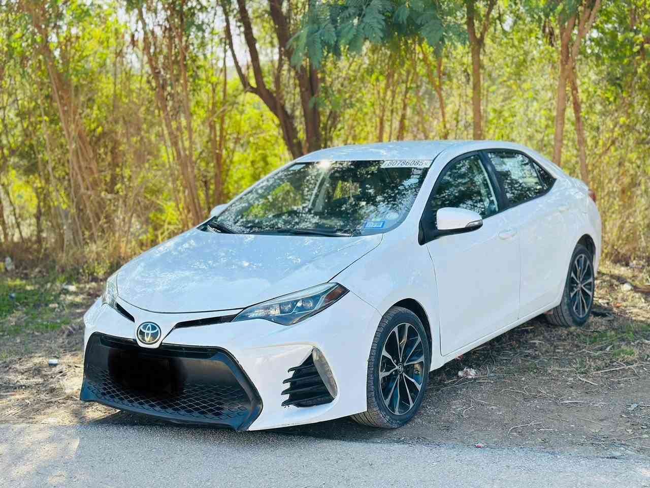 سلام عليكم
للبيع كورلا ٢٠١٧ se 
مواصفات ال se معروف لون ابيض ثلجي 
حادث كما موظح بصور بيه قطعة تبديل فقط بدون ايرباك بدون شواصي بدون لغود بدون دواخل شرط حتة الرادار الحجر بلاد 
تخم تاير حدادية كله جديد السيارة دينار مابيه مصروف
السنوية جديدة لحد ٢٠٣١ هزة براد كلة جديد رقمه اربيل شرط بسمي للاستفسار *********** سعر/147 بيها مجال
