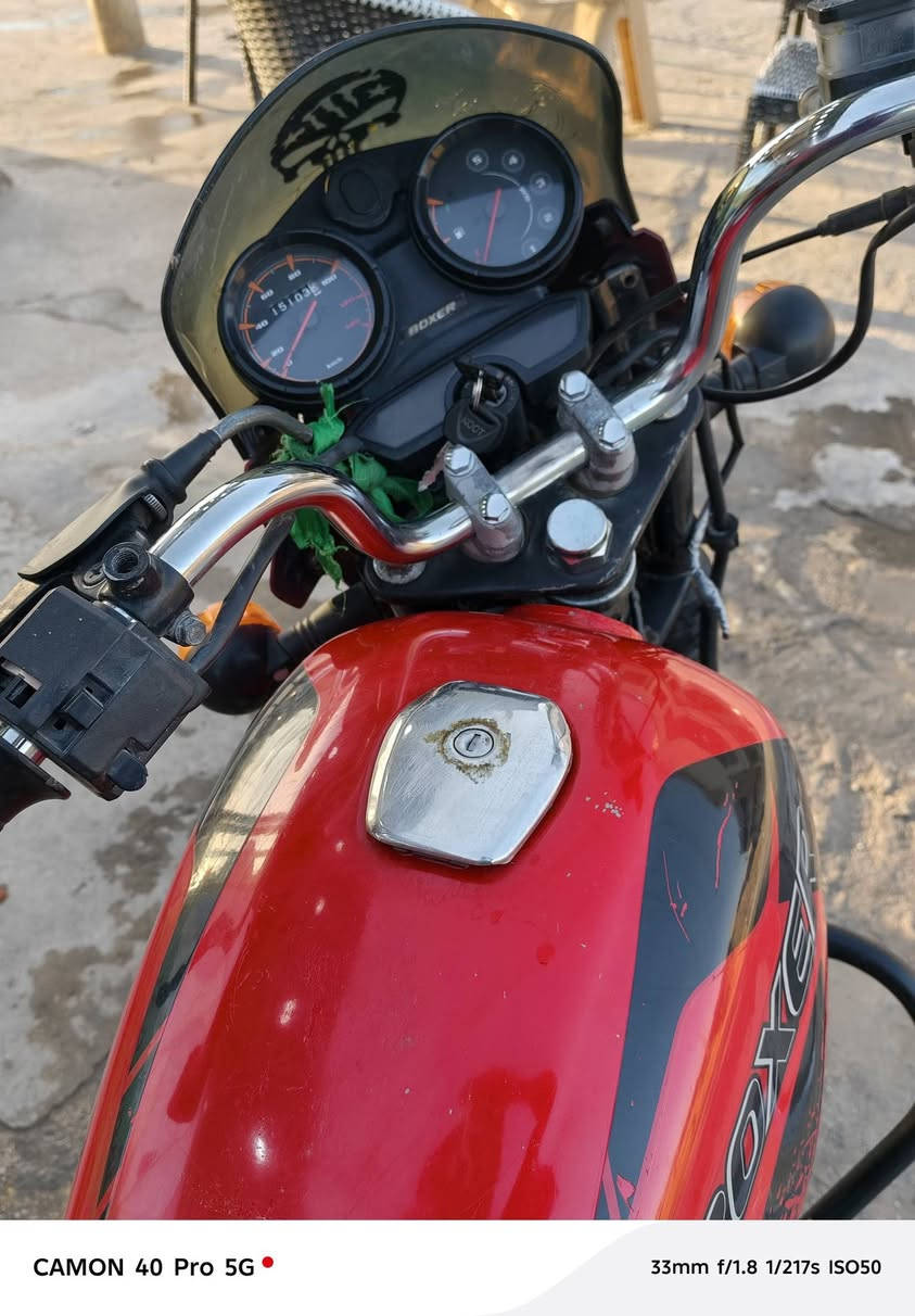 بوكسر للبيع موديل21 اوراق اصليه دراجه نضيفه السعر700 مكانه بابل الحله ***********
