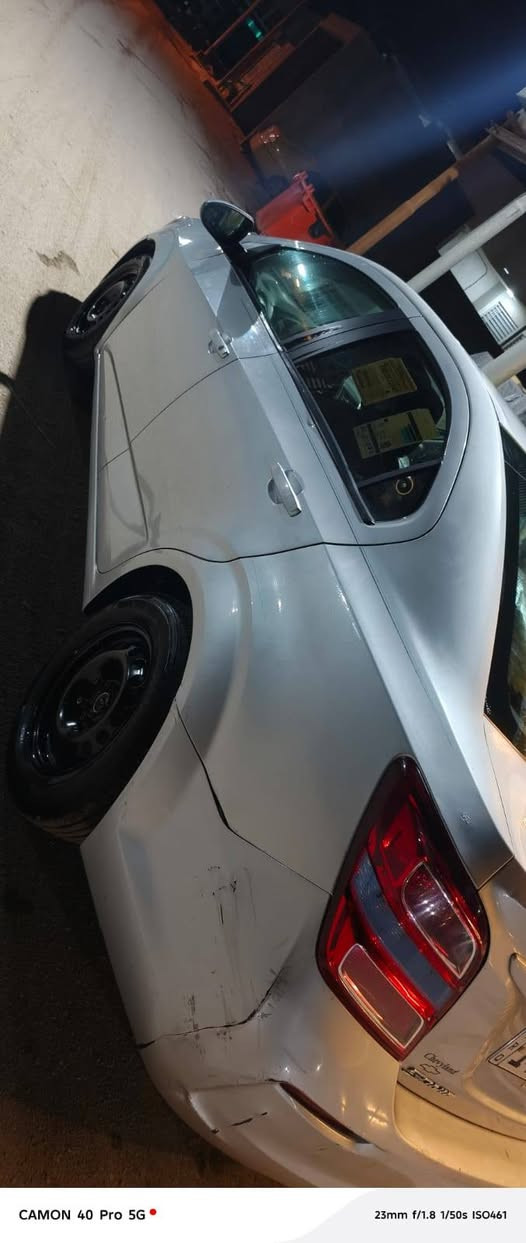 سياره فورد وارد امريكي المحرك 1600 لسنويه لحد 27 تنتهي رقم جديد السعر 85 وبيها مجال يرجى الاتصال على رقم الهاتف العنوان بصره تنومه. بس لجاملق بيها وارد امريكي سياره مكفوله اترايك لبغداد سياره جديده بيها تبريد ثلج سياره جديده ونظيفه السياره باسمي السنويه جديده رقم دولي  *********** الجهراء, الكويت
