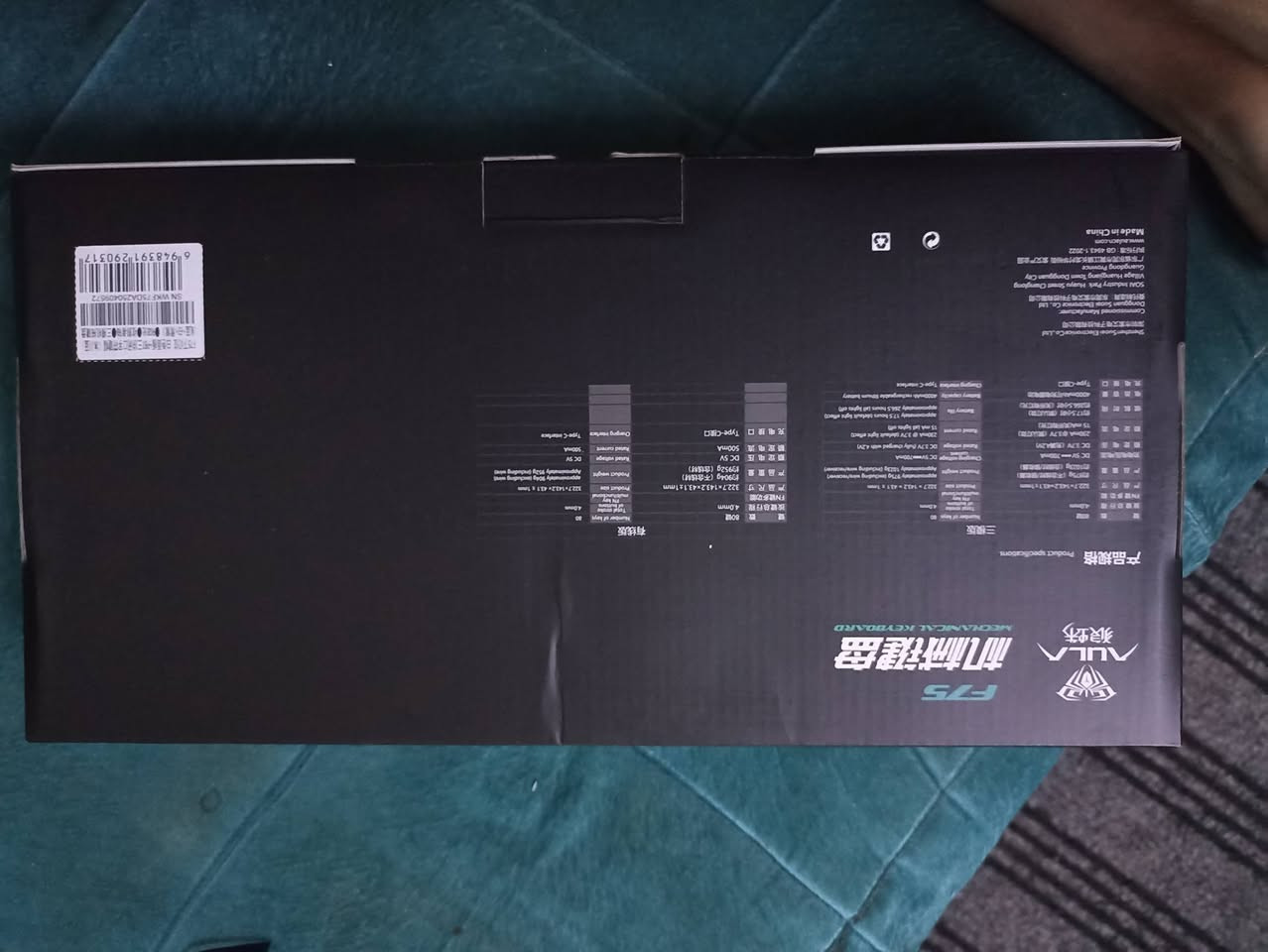 السلام عليكم كيبورد ميكانيكي RGB لوجتك. بعده لوك بالكارتون السعر 100 الف توجد خدمه توصيل جميع محافظات التواصل واتساب ***********
