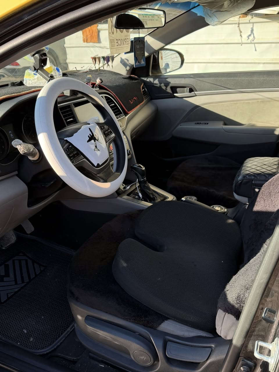 سلام عليكم الانترا ٢٠١٨ أمريكي محرك ٢٠٠٠ضرره جامرلغ وبنيد مبدل بدون دواخل شرط الفحص وبيه تبخير عتيادي السياره حلوه كلش وكاعده ماشيه ١٧٧الف نص مواصفات رقم ديالى سنيوه لل٣٠سعره ١٢٠$ وبيه مجال رقمي ***********
