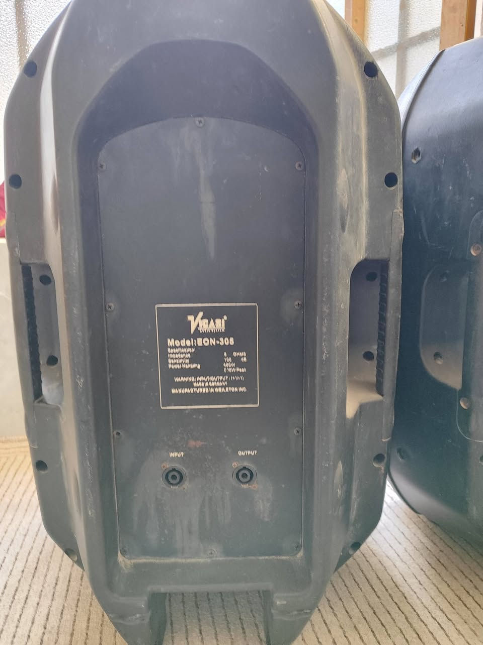 سماعات زوج 15 أنج
للبيع السعر خاص بيهن وحدة البوقية بيها تحتاج فقط تركيب


**إذا كنت صاحب هذا الإعلان وتريد حذفه لأي سبب، رجاءا أرسل رسالة إلى الدعم الفني**