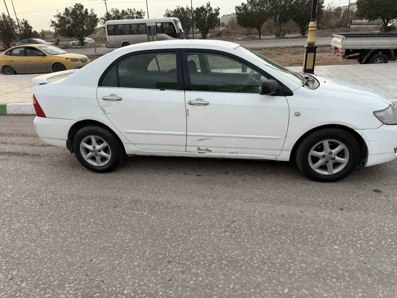 السلام عليكم
كورلا موديل 2005 
محرك 1800 
السياره مصبوغه عام 
السعر 72 وبيه مجال 
***********
