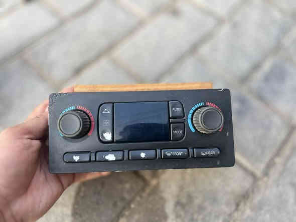 سلام عليكم غراض بلايزر تفصيخ 
نوزلات هنه ولضفيره ولمصطره 
لابنات كاملات هنه وكلوباتهن 
جويتر تفصيخ شغال 
لوحه مال تبريد شغاله تفصيخ 
مكان بصره  للتواصل ***********
