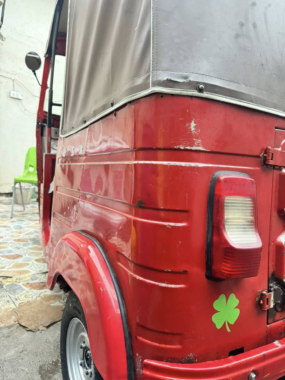 2017 رقم وسنويه مكينه 20 تجميع جديد البدي  بس لغد مصبوغ والباقي مكفول تخم تاير حداديه كهربائيات تكتك جاهزه سعر 4000،000 مكاني بصره حي الاصدقاء ***********
