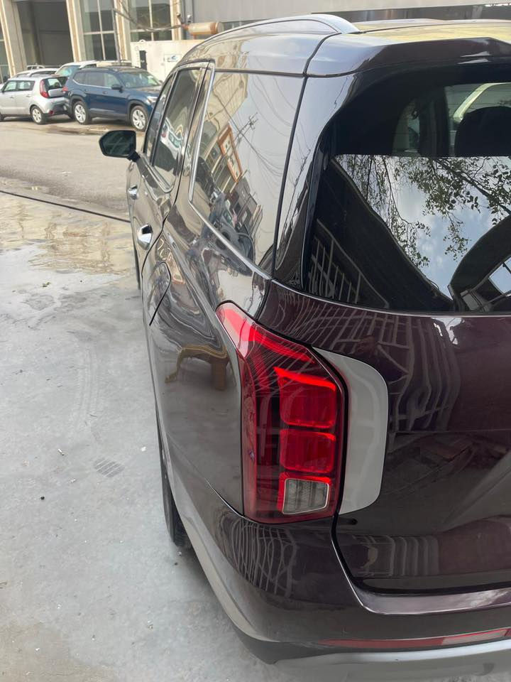 بيع مستعجل بسعر مناسب  225 وبيها مجال
بلاسايد SEL 2024 ماشية 6800 ميل فقط 
بجم كبس حادث جانبي 
تبديل ابواب جهة اليمين وصبغ وجهة السايق صبغ 
داخل جلد 
كامرة شاشة 
انظمة قيادة 
نقطة عمياء 
كشنات vip سبعة راكب 
وبعد بيها مواصفات
بدون رقم تترقم بغداد 
موقع السيارة الكرادة 
للاستفسار الاتصال على الرقم / او واتساب 
***********
