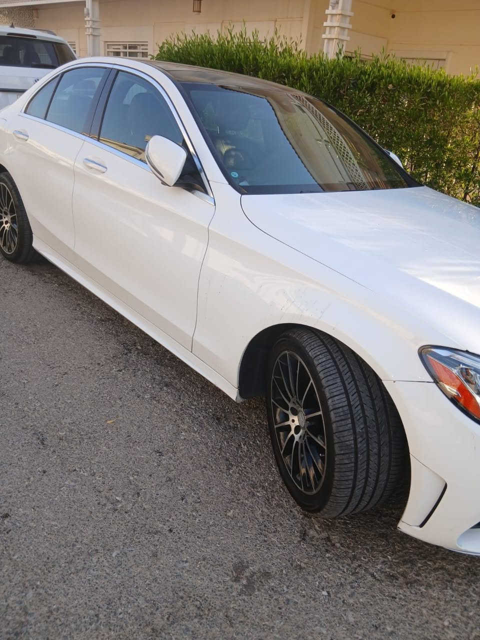 مارسيدس C300 /4 Matic 
موديل 2019
كلين تايتل
بانوراما
 فول مواصفات 1/1 كشنات جلد تدفئة وتبريد وميموري شاشة كامره خلفية  تحكم ستيرن مانع انزلاق بعد بيها هواي مواصفات  السيارة جديدة بمعنا الكلمة بيها دعامية الامامية صبغ في المانيا فقط
 رقم اربيل تحويل مباشر وهزة جديدة
ماشية تقريبا 110000كم
 السيارة احلى من الصور
السعر 252 بيها مجال بسيط
مكان السيارة اربيل مركز المدينة ***********
