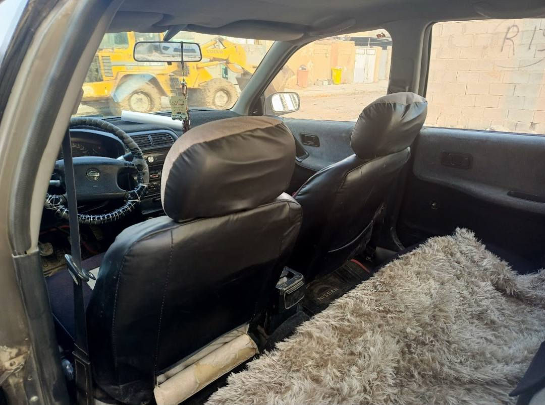 نیسان سنی1992 لدیە دفتربانزین بدون غرامة سعر33
