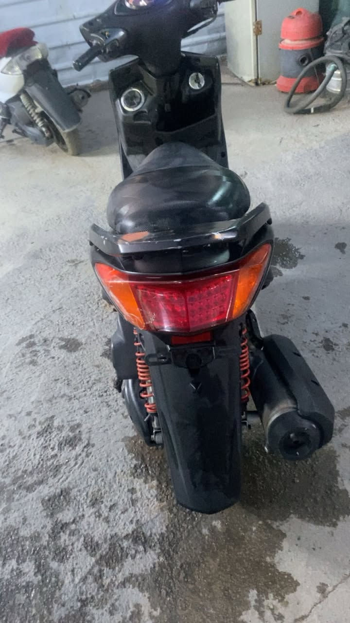 السلام عليكم سكنس فحل نوزل بس كفر مصبوغ مكفولة كفاله عامة محرك خير من الله السعر 650وبيها مجال المكان شعله الرقم ***********لاستفسار
