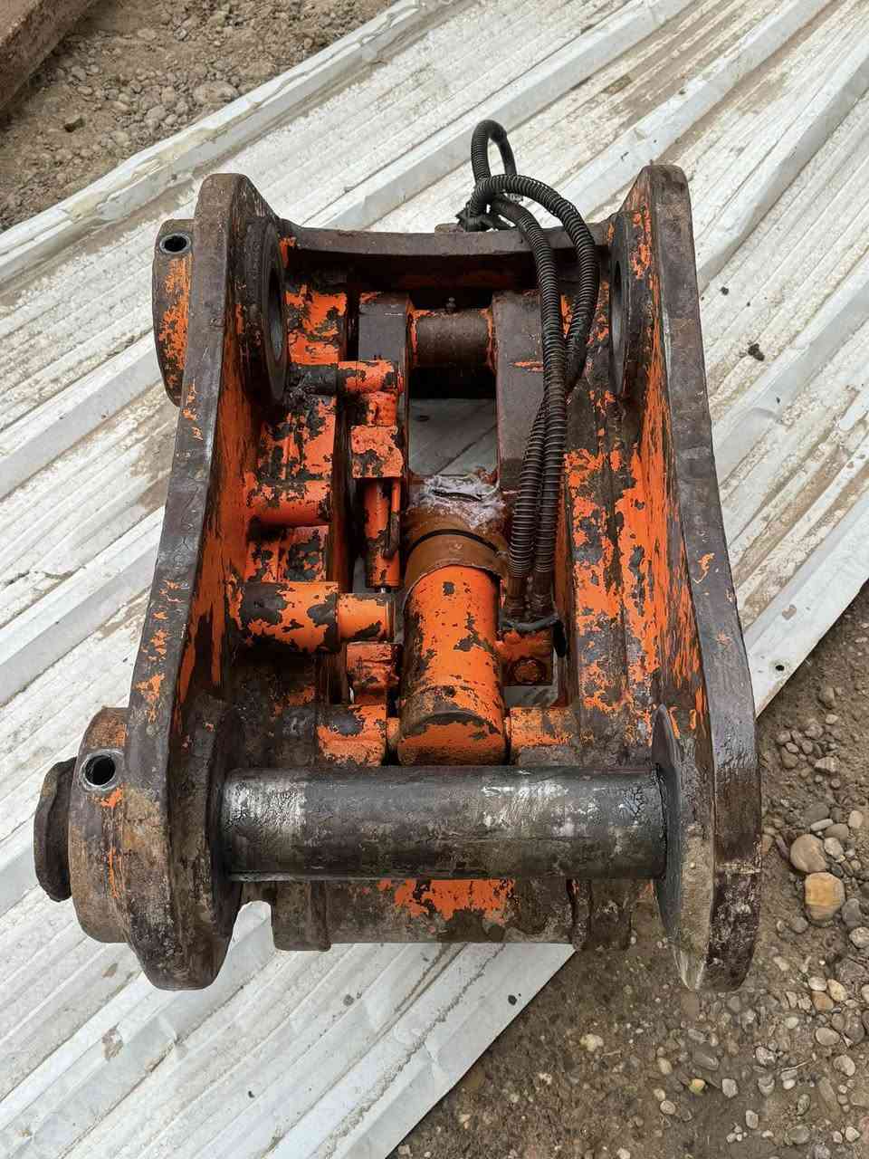 السلام عليكم كماشه بيم ٨٠ لبيع استفسار ***********
