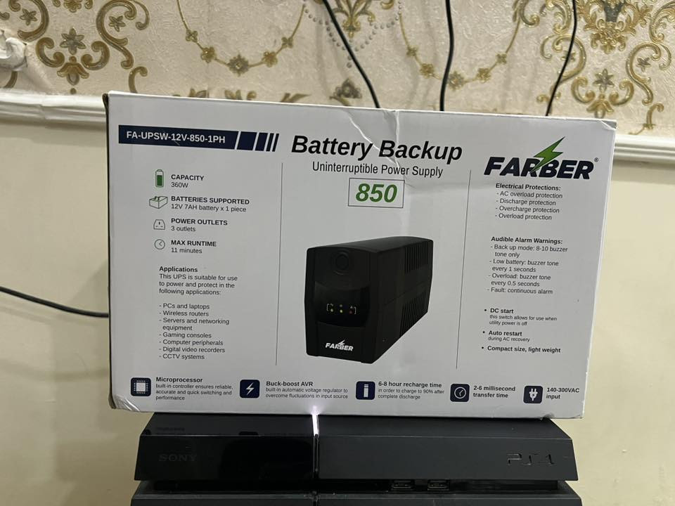 السلام عليكم
بلي فور اونلاين فات  500g
2-يدات وحده اصليه ووحده تجاريه
يوبي اس 850v يشغل شاشه مع بلي 
3-اقراض 
gta
fifa21النسخهالعربيه
Nfa لعبة سيارات 
ماداخل اي تصليح تجي تفحصه وتاخذه 
للتواصل واتساب
***********
سعره 170
