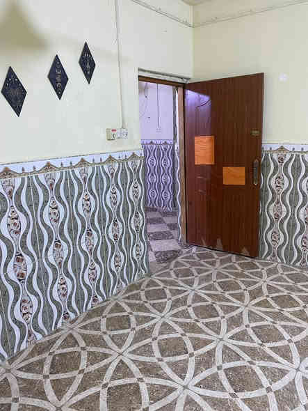 شقه طابق اول للأيجار 
تصلح لسكن العوائل 
العنوان /  الجمهوريه - دور المحاربين📍
المساحه / 90  م 
المحتويات /  غرفتين منام + صاله + 
مطبخ + صحيات  
الأيجار / 400 الف  
للتواصل :
***********
***********
***********
