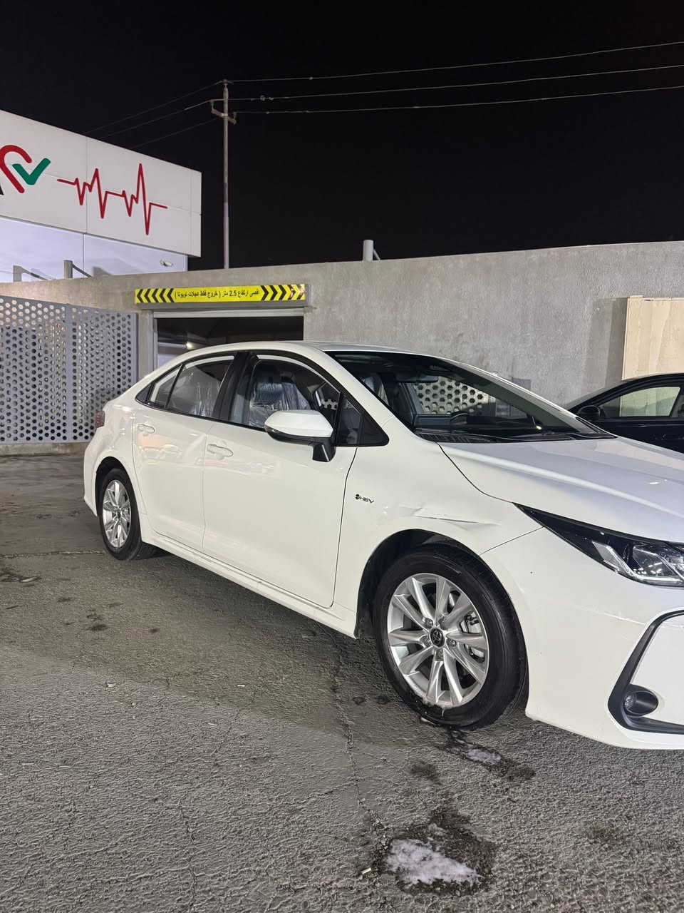 السلام عليكم
كورلا هايبرد شكل خليجي موديل 2025 سياره ماشيه ٢٦ الف  نظيفه بيها فقط طخه جاملغ كما موضح بالصوره غير هاي كلشي مابيها 

السعر 158 ورقه 

تحويل ثاني يوم
***********
