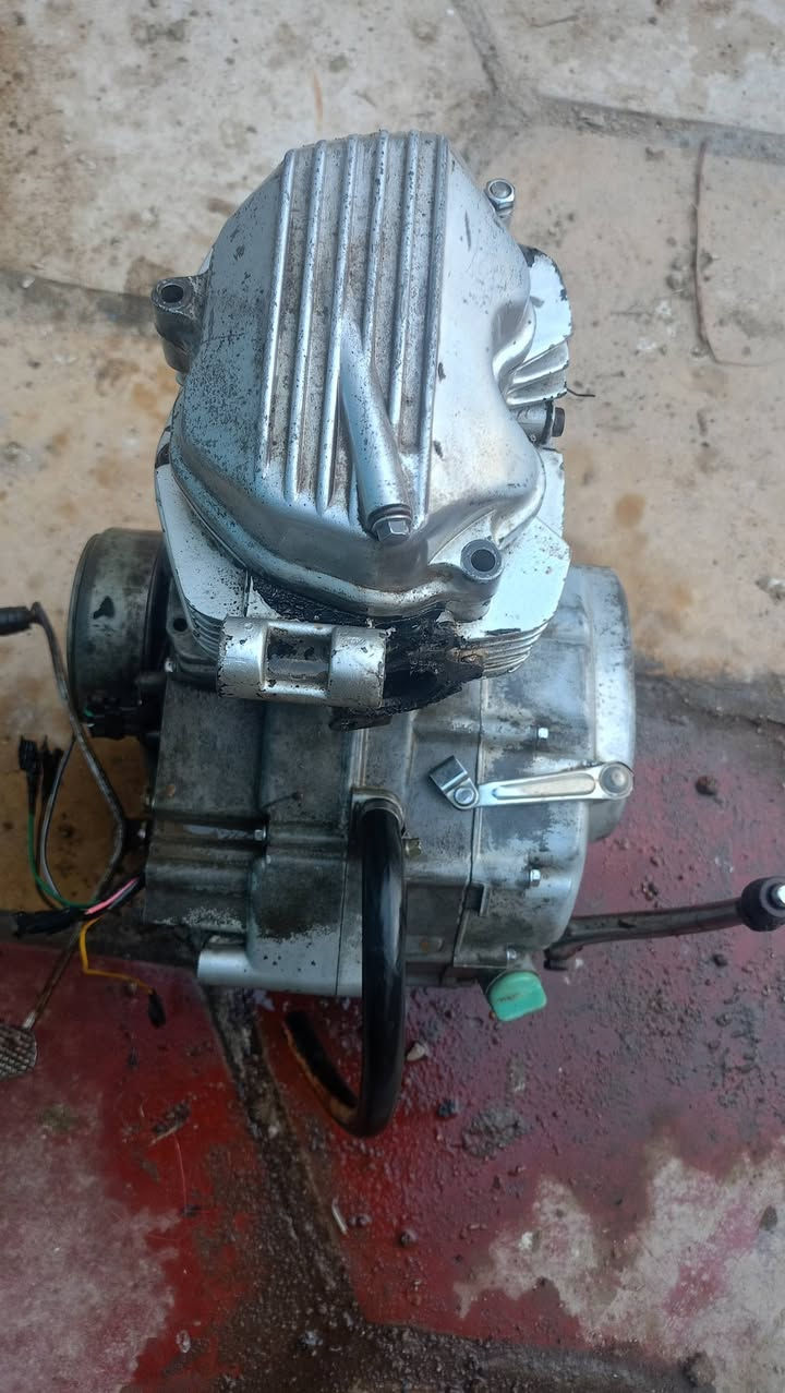 محرك للبيع شرط شغل 75بيه مجال توه مجفت   مكان الناصرية سجن صلاحي السبل رقم ***********
