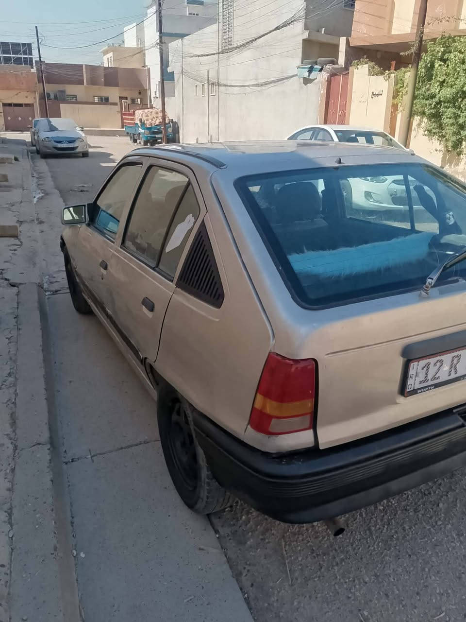 للبيع اوبل كاديت حجم 16 موديل 91 رقم نينوى انكليزي سنويه عضم 2031 ( كابون ماستر ) كير شرط محرك بدايه نفخ ( طخمها جديد + وايرمنيه كلها شغاله + باتري جديد + سقف سلايت + تايرات جدد ) شرعيها داخل الموصل شرط الوكاله والتحويل من الشرعي السعر 23 ورقه
***********  - كورك 
*********** - اسيا  . بيه واتساب
