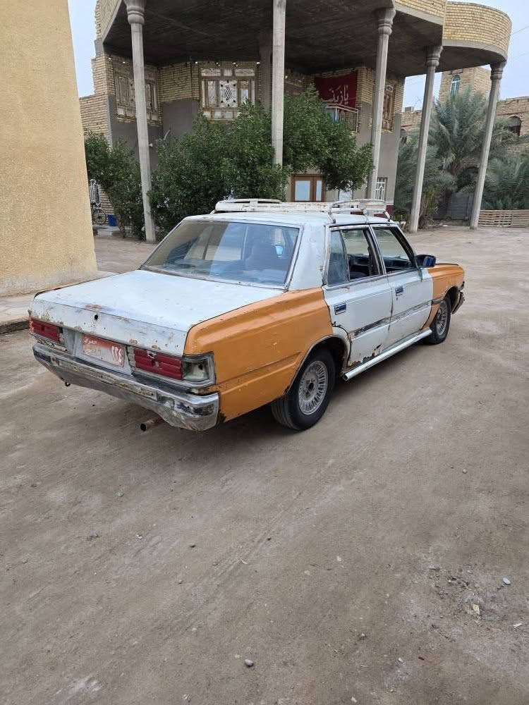 سلام عليكم سوبر مديل ١٩٨٠ سياره جاهزه محوره مكينه كير كسن ونجي جدد حويه سياره جاهزه تخم تاير جديد قبل سبوع شدهن حداديه جديده رقم مثنى تحويل رقم ***********  السعر ١٠ ورقه المكان نا صريه سوق سوق الشيوخ, ذي قار
