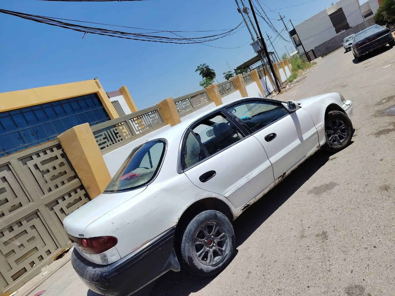 السلام عليكم سونتا محرك 2000 كير اوتماتيك تو 1995 لون ابيض كشر نظيف مكينه خير من الله السياره نظيفه مثل ماموضح بلصور ***********
للاستفسار الاتصال ع رقم
