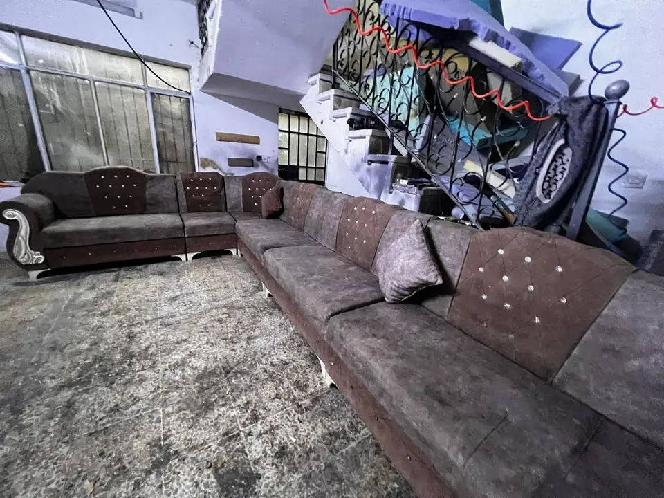 ديوان للبيع مابي اي. عيب حيل نضيف 
٧امتار وتص
عرض خاص 📍
سعره ١٢٥ الف عنوان حي قادسية ثانيه شراي يتفضل خاص ♥️ تابعو حسابي لكل جديد


**إذا كنت صاحب هذا الإعلان وتريد حذفه لأي سبب، رجاءا أرسل رسالة إلى الدعم الفني**