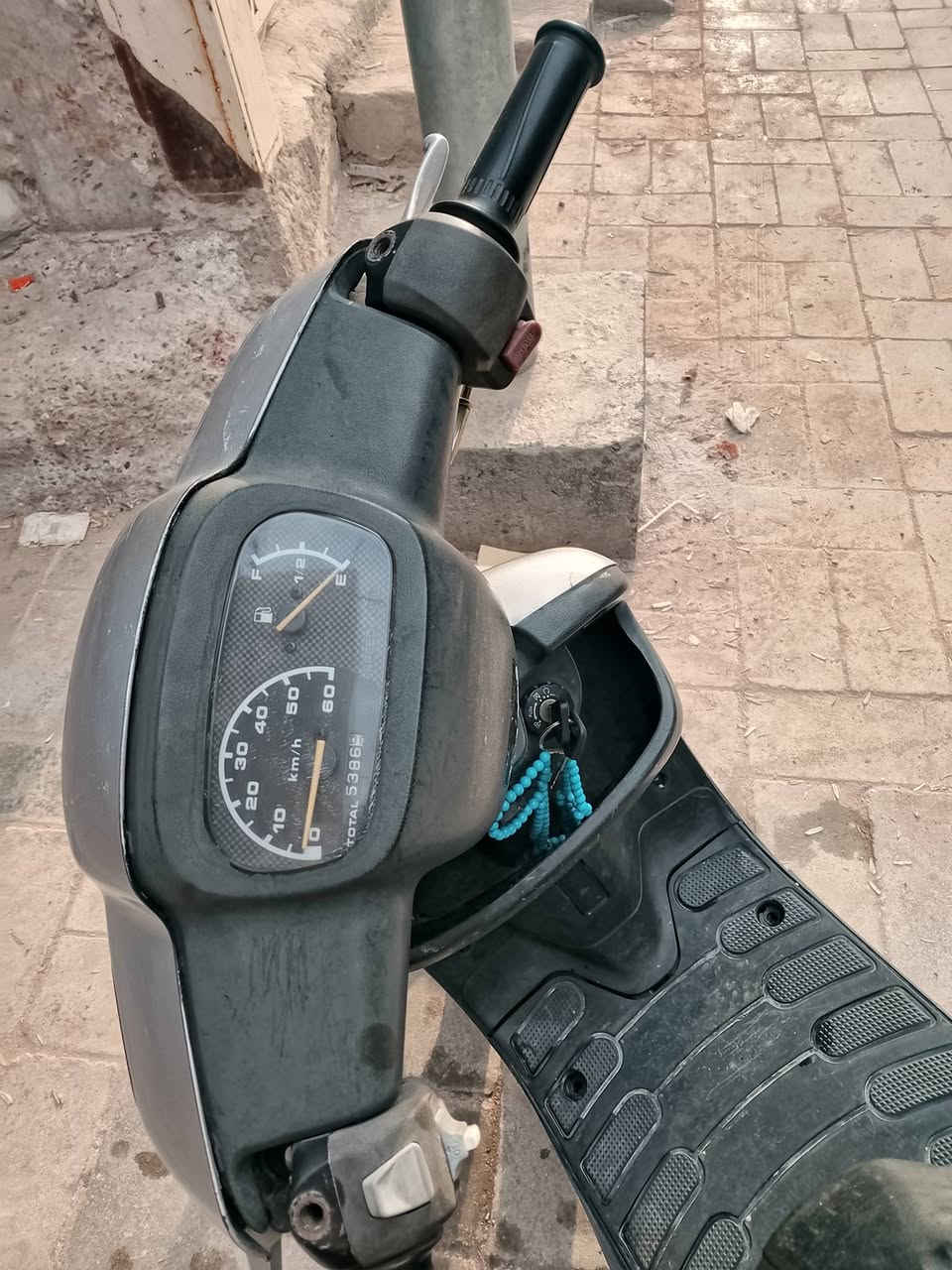 دراجه بطه للبيع تك كلها بلاديه برغي تجاري ماكو بيها ومعدل 70 شلعه ومعدل فول الدراجه جديده وهم كله شغال ما ناقصها برغي سعرها 400 👍❤ جديد اتفيد الطلاب الشغله بعيد خوش دراجه وكله بلادي ❤👍 ***********
