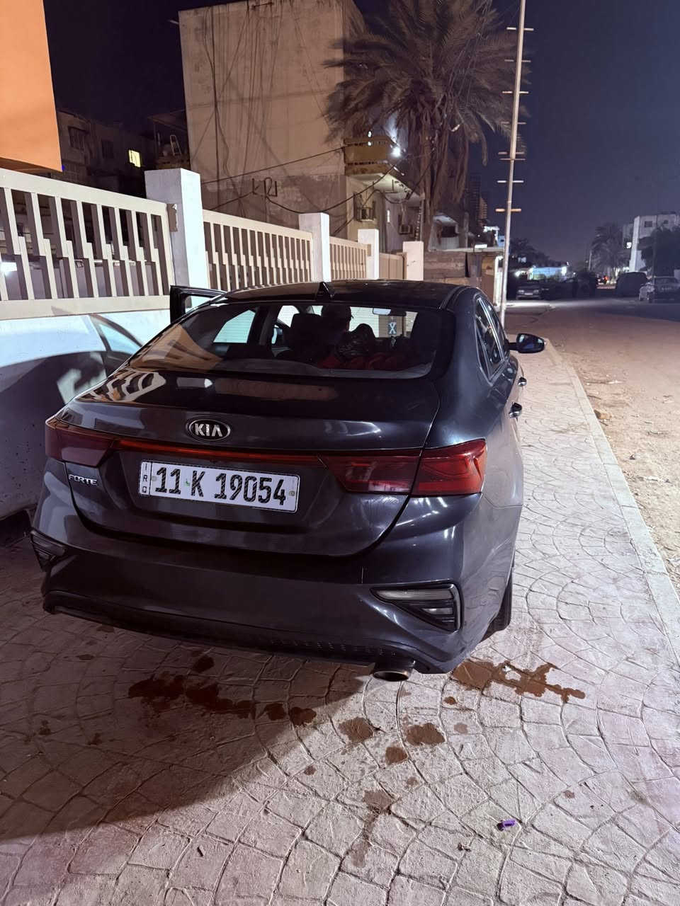 السلام عليكم كيا فورتي 2019 لون إسمنتي كير at المرغوب وارد امريكي  ماشيه 88 حادثه جاملغ خلفي وجنطه رايده 130  التواصل على هاذه رقم ***********

