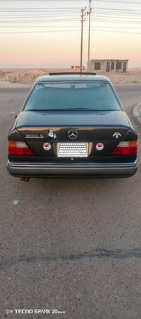 ‏سلام عليكم سيارة Mercedes دبل للبيع موديل 91 سنوية 27 مكينة بطة اثنين...