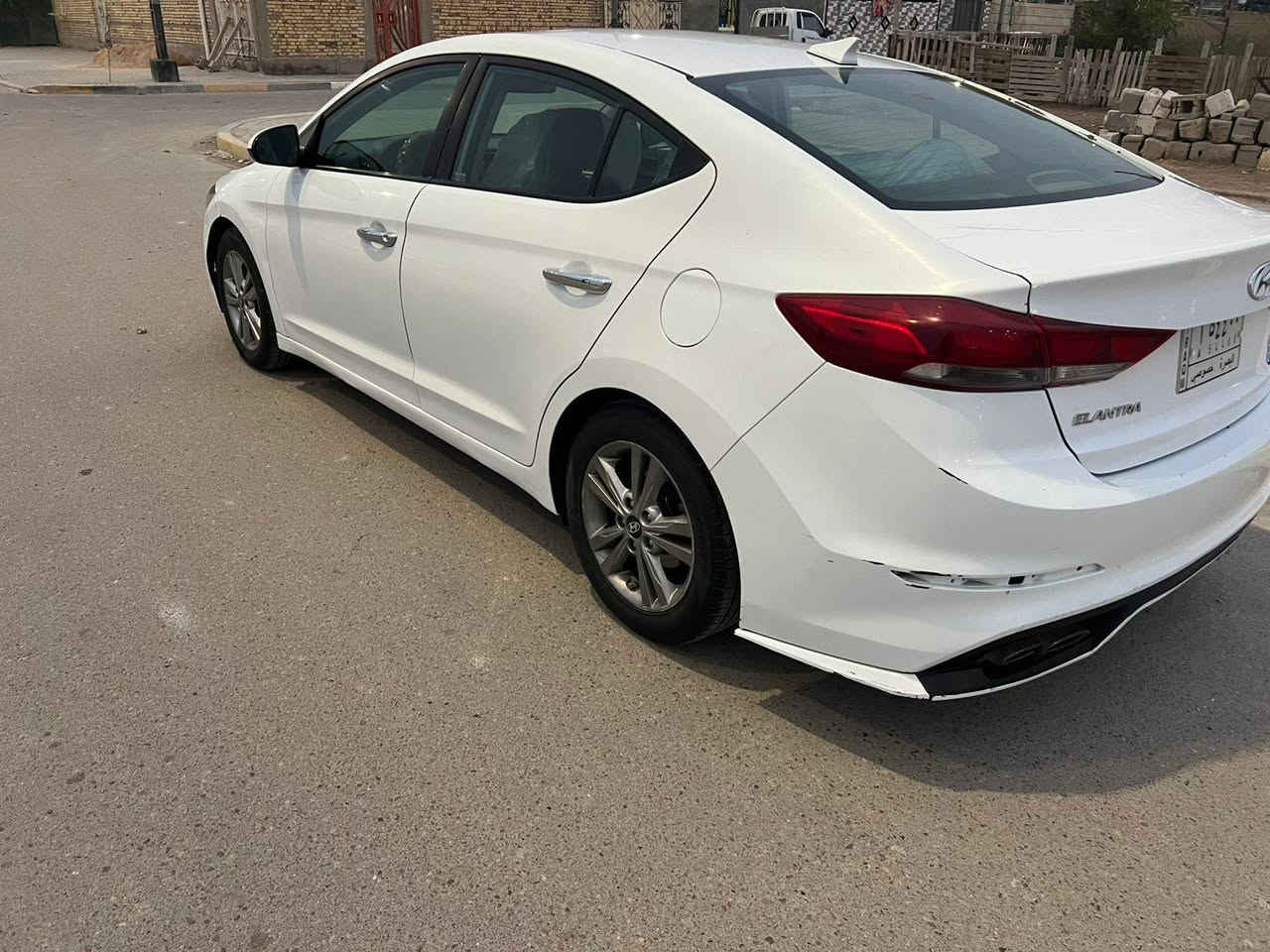 النتره 2018  معوقين خلصت وصارت حره وراعيه يريد تحويل السياره بيه بنيد مبدل وبيه رشات صبق بدون ضربه مكان السياره بصره السياره جاهزه من كلشي السعر 108 ***********
