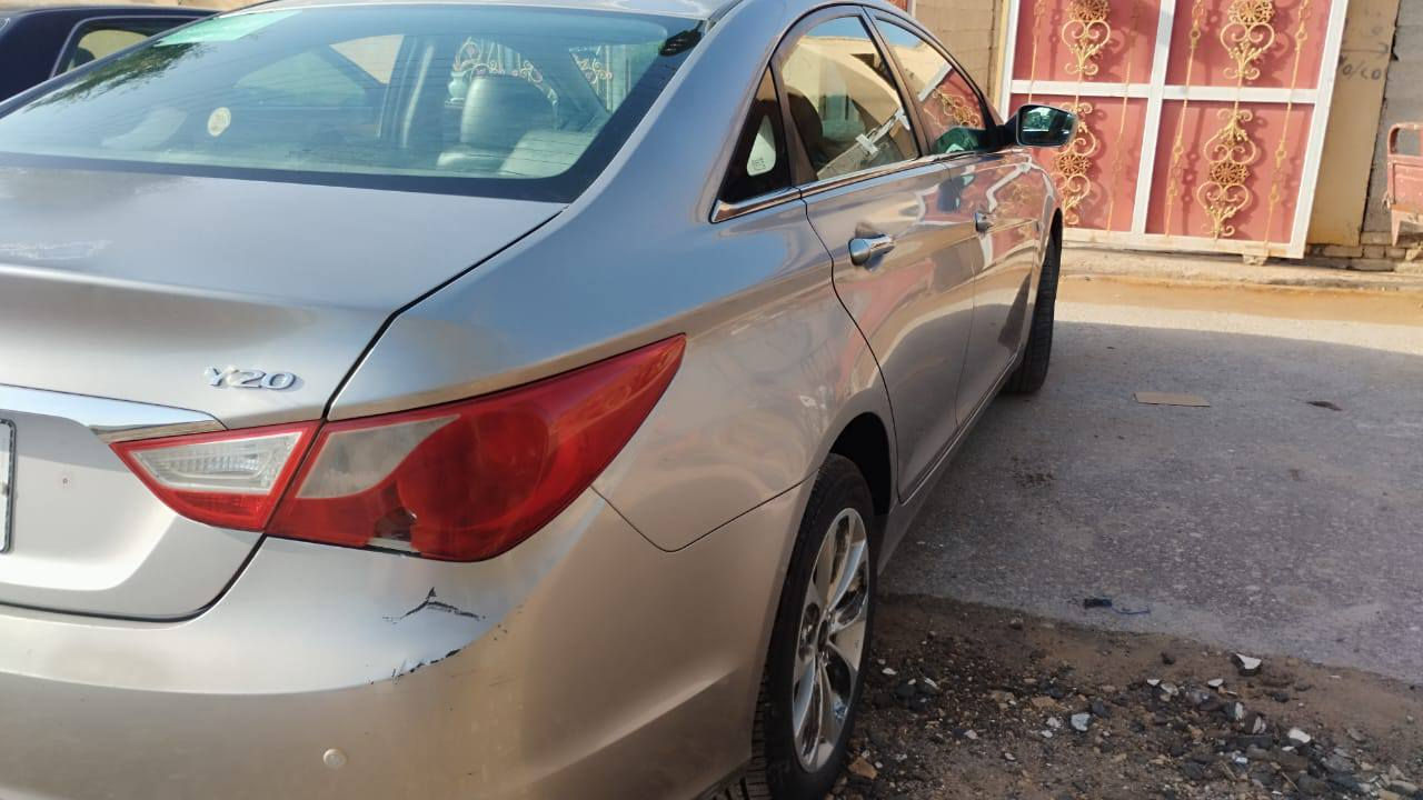 سوناتا للبيع 2011مامتعوبه مال بيت رقم انكليزي بصره وسنويه جديده ل30؟  ‏‪***********‬‏‏ للاستفسار
