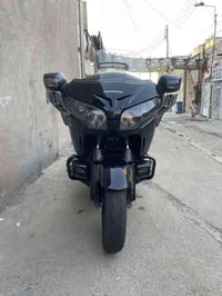 كولدن ونك  1800 اسبورت مديل 2013  وارد ياباني بدون حادث ماشيه 113الف ك...