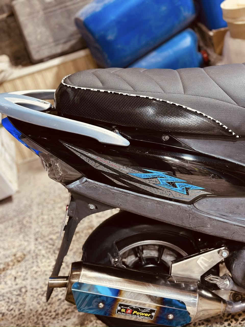 سلام عليكم ماكس عدله للبيع مديل 2008 الدراجه مابيه برغي تجاري كله بلاديه ويل مشيف اصلي+شيال اصلي ولدراجه بيه خير من الله تزوين كلاجات رياضي كفرات بلادي بوشه 55 بلاديه كهربائية كله شغاله سلف هندر مكينته ناعمه السعر 850وبيه مجال لموشراي لايكسر بيه


**إذا كنت صاحب هذا الإعلان وتريد حذفه لأي سبب، رجاءا أرسل رسالة إلى الدعم الفني**