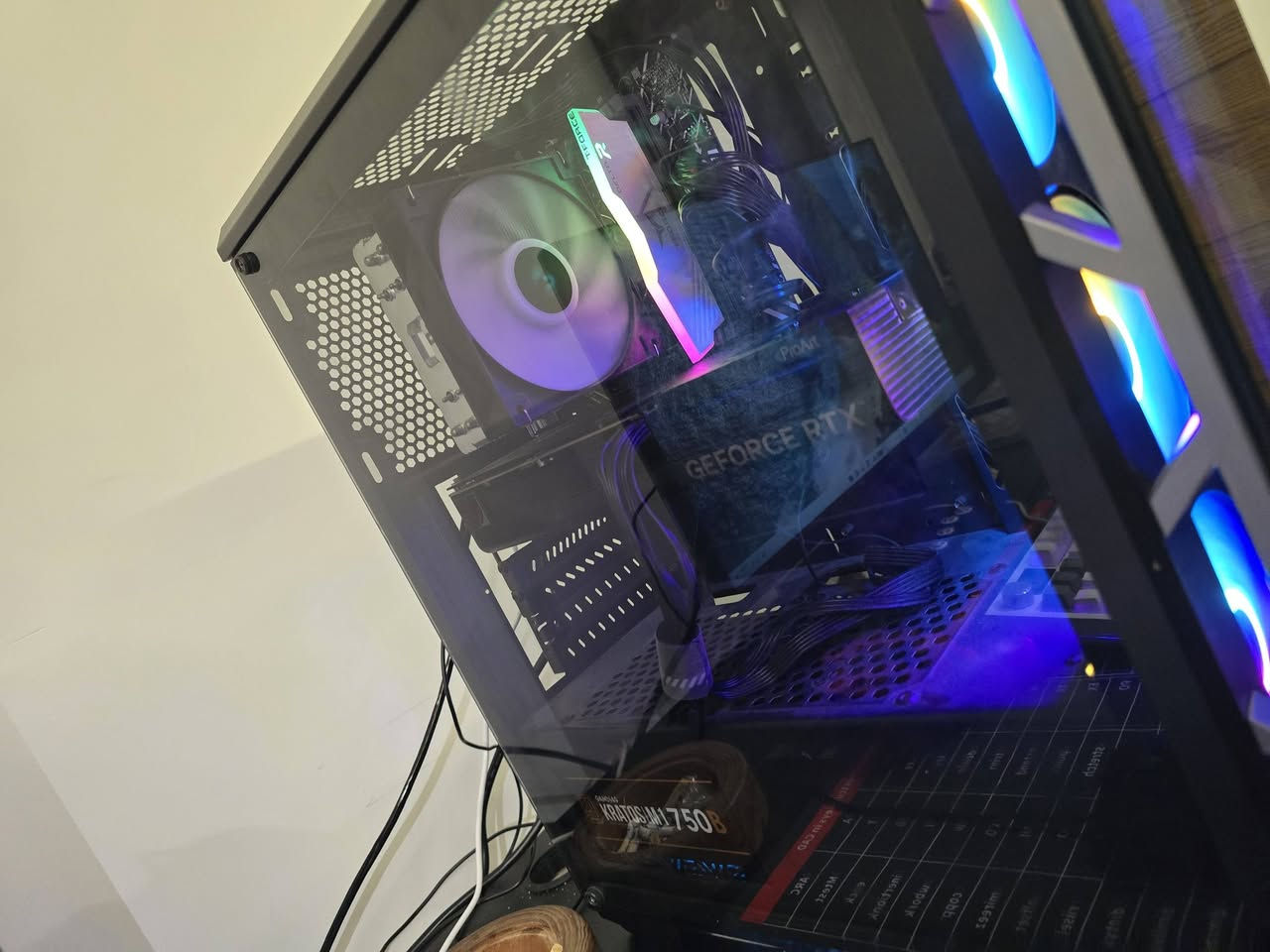 CPU i5 12400F
RTX 4060 PRO ART 3 FAN 

16 GB RAM DDR 4 3200MHZ 

256GB NVME M2 LEXAR

1TB HDD SEGATE

BORD ASUS ----

POWER SUPLY 750 WAT   

660$

Shwen slemani


**إذا كنت صاحب هذا الإعلان وتريد حذفه لأي سبب، رجاءا أرسل رسالة إلى الدعم الفني**