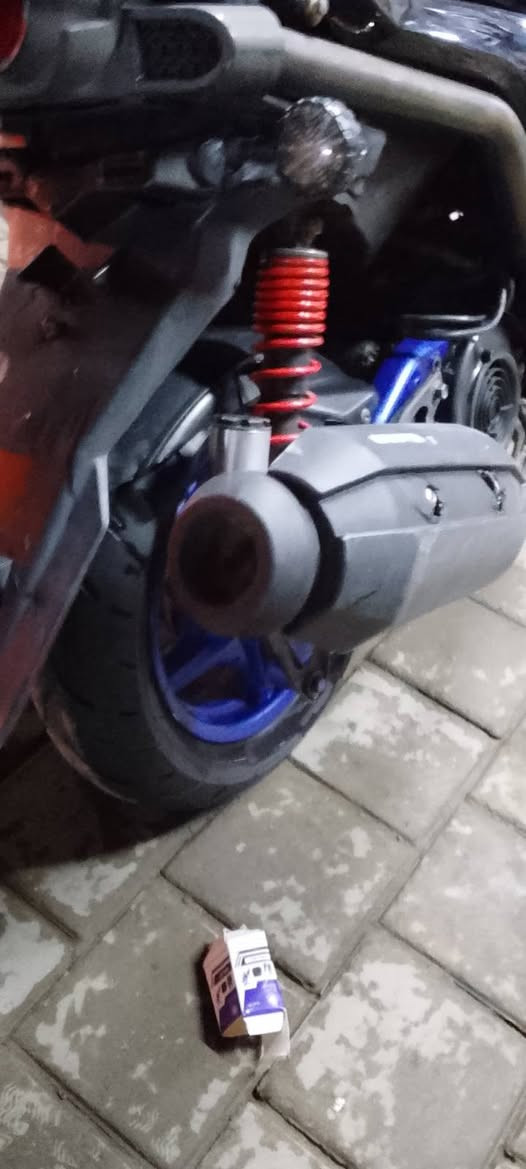 السلام عليكم 
سكنس جبلي كوري للبيع 
دراجه خير من الله نضيفه مو نفقوصاتهة بسيطه كلش 
مكينتها مفتوحه و شغل مضبوط 100بل100
سرعه 140 بيها تزويد اصلي  قبق عنبار فج بريمبو
وياله و هاوزن زرك ستيرن كرزي دراجه نكره سلف سعر 750 و بيها مجاا حك الجيه مكاني بغداد مشتل ***********
