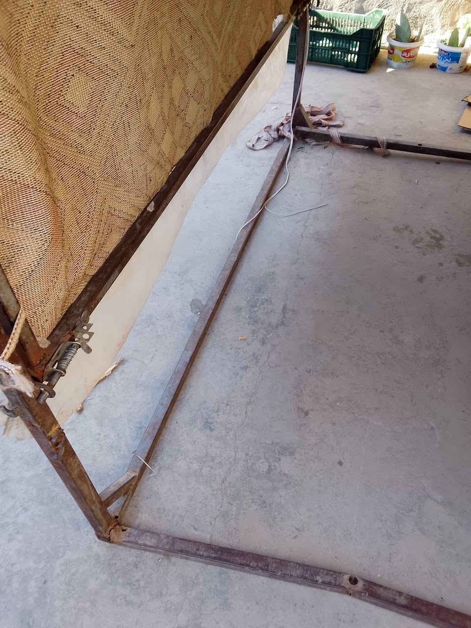 السلام عليكم محجر مال مخضر للبيع مكاني كربلاه سعره 70 
هاذه رقمي اليريده يتصل ***********
