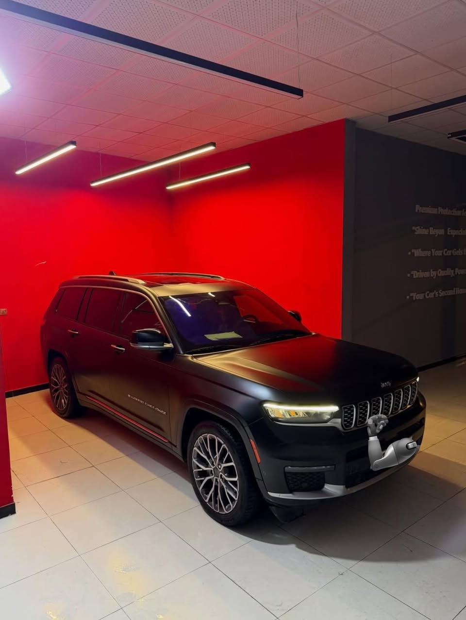 جيب سومت 2021 وارد امريكي تقرير غرق
الغرق للدوسة تشتغل وهية بامريكا
السيارة انظمتها كلها عربي مو انكليزي
مكفولة ومغلفة نانو امريكي بيدي
رقم بغداد40،000وبيها مجال قليل
فول فول مواصفات  

الموديل : 2021 . 
المحرك : V6. 3.6L .
العداد :100الف
موصفات:
رباعي 4x4
﻿﻿نظام تعليق هوائي (جكات).
﻿﻿قيادة ذاتية عند المنعطفات.
﻿﻿رادار امامي مع مانع تصادم .
﻿﻿نظام الرؤية الليلية.
﻿﻿تحذير الخروج عن المسار .
﻿﻿مستشعر نوم السائق مع نظام التوقف الآلي
﻿﻿تحذير النقطة عمياء 5 .
﻿﻿نظام تحذير عند التقاطعات.
﻿﻿نظام تحذير عند تجاوز السرعة المحددة.
﻿﻿نظام عرض المعلومات على الزجاج الامامي (HEAD UP
(DISPLAY
﻿﻿نظام تقليل الضجيح داخل المقصورة.
﻿﻿إنارة محيطية.
﻿﻿شاحن موبايل وايرلس.
﻿﻿تعديل وضعيات مقود السائق كهربائيا.
﻿﻿مرايا تعتيم ذاتي.
﻿﻿المرايا الجانبية قابلة للطي كهربائيا
ظام الصوت من ماكنتوش مع 19 سماعة.
ويل قياس 21 انج .
* سقف بانوراما .
﻿﻿شاشه كبيرة 10.1 انج .
﻿﻿شاشة للراكب الأمامي .
﻿﻿نظام الخرائط (GPS) .
﻿﻿عرض خرائط الطريق على لوحة القيادة.
﻿﻿لوحة القيادة بقياس 12 أنج.
﻿﻿4 كاميرات خارجية مع بخاخات ماء للتنظيف.
﻿كاميرا للمرأة الداخلية.
﻿﻿تصوير حراري ليلي .
﻿﻿المصابيح الأمامية زنون .
﻿﻿كشافات الضباب زنون .
﻿﻿دخول ذكي.
﻿﻿بصمة على 5 ابواب للدخول الذكي.
﻿﻿تشغيل عن بعد .
﻿﻿الصندوق الخلفيي كهربائي .
﻿﻿فتح الصندوق الخلفي مع حركة القدم.
أقل
دوسات جانبية
﻿﻿فرش المقصورة الداخلية من الجلد الطبيعي الفاخر.
﻿﻿اضافات من الخشب الطبيعي للمقصورة الداخلية.
﻿﻿ذاكرة لحفظ وضعيات الجلوس للمقاعد الأمامية
﻿﻿مساج للمقاعد الامامية .
﻿﻿المقاعد الأمامية كهربائية .
﻿﻿المقاعد الأمامية تبريد وتدفئة .
﻿﻿المقاعد الخلفية تدفئة وتبريد .
﻿﻿ستائر للشبابيك الخلفية.
﻿﻿انارة داخلية LED متعددة الالوان .
﻿﻿حساسات امامية وخلفية .
7 راكب
﻿﻿مكيف خلفي 3قطع مع وحدة تحكم منفصلة .
﻿﻿تدفئة مقود القيادة.
﻿﻿مانع تصادم خلفي .
﻿﻿بلوتوث تلفون .
﻿﻿محدد سرعة .
﻿﻿نظام التشغيل والاطفاء الاوتوماتيكي
نظام قلاب للمري الجانبي عند الرجوع
نظام استشعار للماسحات 
أوتو بارك 
بعد هواي مواصفات وانظمة قيادة وخصوصية وامان 
تخم تاير جديد
***********
وتساب
