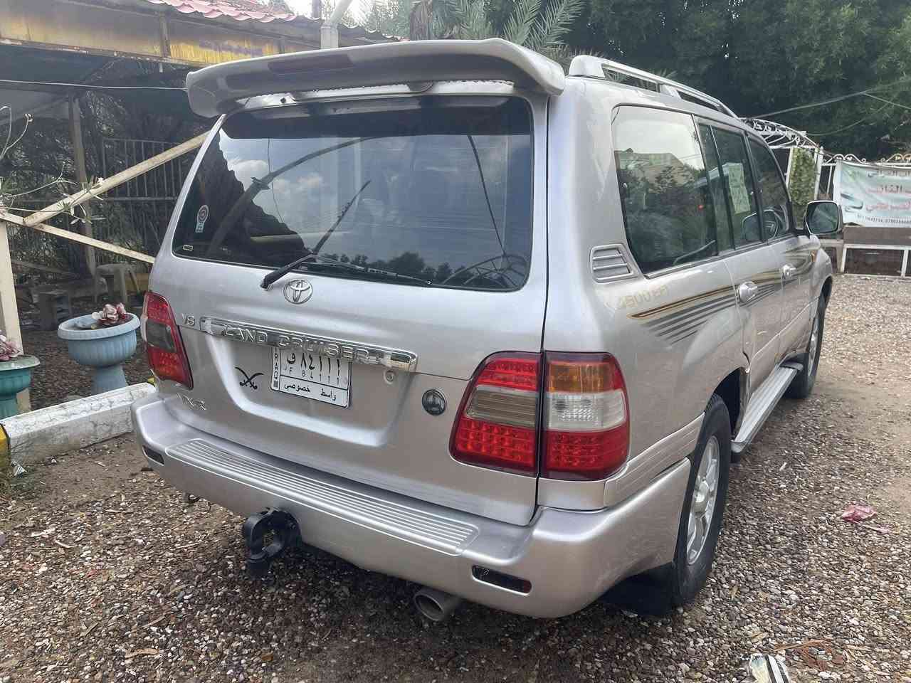 فكسار فول مواصفات   موديل  2001 محدث 2007
كير و محرك مكفول8 سلندر حجم 4700 مبدل جديد كلش هوه والتفرعات 
 سياره مكفوله من الضربه  مصبوغه حزام جماليه فقط  اثر جراد صبغ درجه اولى والصور قبل الصبغ موجوده  بل منشور بيهه تصليح بل آلتكم فقط القماره مامصبوغه بلاد التكم غير مكفولات والباقي  مكفوله من الكلبه والجفيه 

السياره رقم واسط مشروع  رقم مميز تحويل ثاني يوم ، مكفولة كافة الاصوليات 

دبل تانكي تبريد 3 قطع قـاصـه ثلاجة ، 
كشنات وستيرن كهرباء شغال السياره كلشي بيهه شغال وعل البلاد مال جناي
حداده قبل سبوع مبدله خلفي امامي كله جديد

السيارة نفس الصور شرط بدون اي نقص تراي وين ماتريد 
السعر 110

العنوان البصره  

‏‭0781 572 9932‬

نواقص السياره كمبريسر اكسن بي ونه
