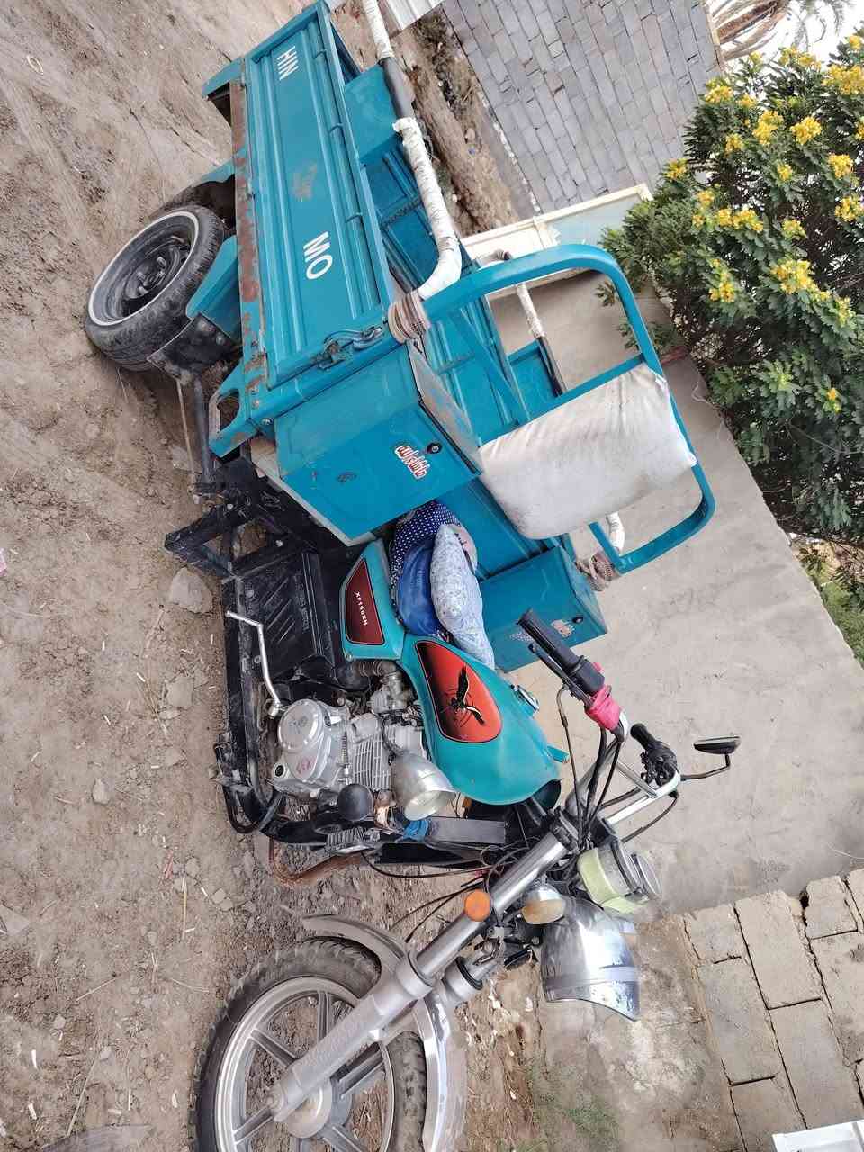 سلام عليكم ستوته موديل عشرين والمحرك اربعه وعشرين مامفتوحه رقم وسنويه مكفوله من كلشي  ***********
