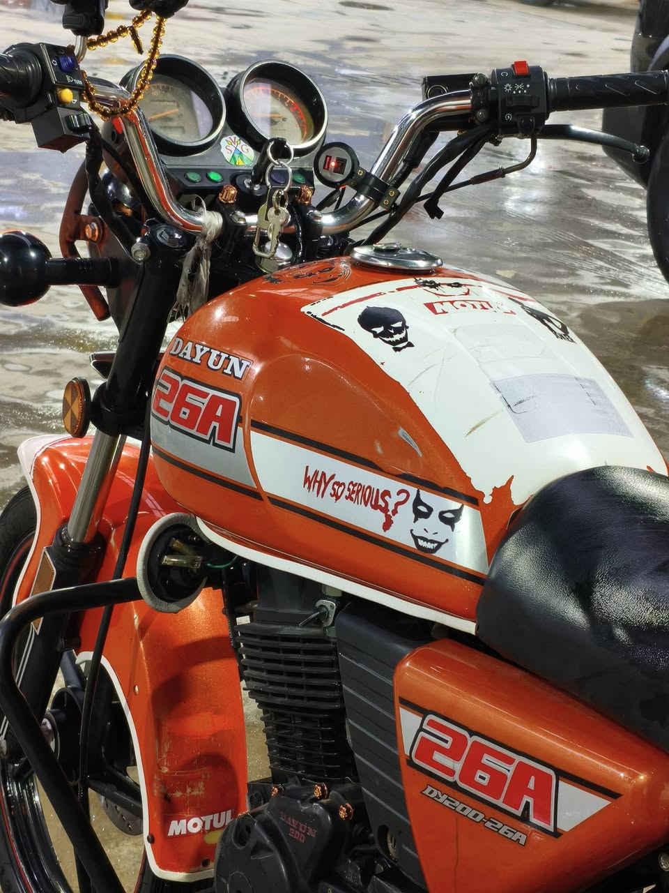 السلام عليكم ورحمه الله وبركاته 
دايون ٢٠٢٢ للبيع برتقالي مكينه ٢٠٠ الدراجه مرقمه بابل انكليزي بأسمي مداور بنفس اليوم السنويه تنتهي ب ٢٠٢٨ كهربائيات جديه مكينه مفتوحه بوشه وبستم بس 
السعر ١٥٠٠ واحد وخمسميه وبيها مجال مكاني حله المركز ***********
الخاص مغلق
