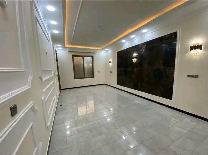 امتلك بيتك ببغداد بمواصفات عصرية وجودة عالية

إذا تمتلك قطعة أرض 100 متر أو أكثر، نوفر لك بناء بيت متكامل من الأساس إلى التسليم، بتنفيذ دقيق ومواد مختارة بعناية.

مواصفات البناء:
* واجهة بورسلين تركي او مرمر 
* شبابيك ألمنيوم درجة أولى
* باب خارجي تركي متين
* مطبخ وحمامات بمواد عالية الجودة
* أنظمة حديثة للراحة والاستخدام اليومي

تصاميم مودرن، التزام بالمواصفات، وتنفيذ يركز على الجودة والاعتمادية.

للاستفسار ومعرفة التفاصيل، التواصل عبر الرسائل الخاصة.

#بناء
#مقاولات
#بيوت_سكنية
#تصاميم_عصرية
#مهندس
#بغداد
***********-***********
